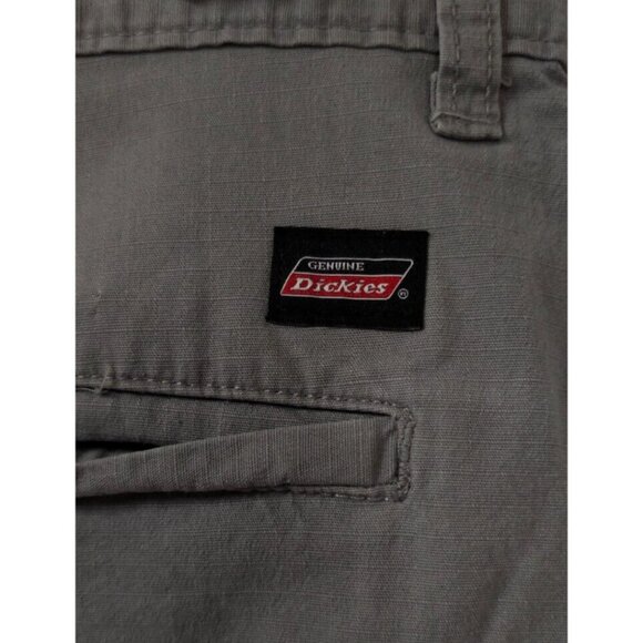 Dickies Sz 44 Grey Loose Fit Chino Cellphone Pockets Work Shorts 11" Inseam - Picture 7 of 9